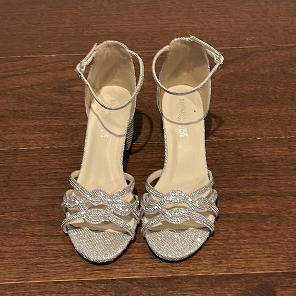 Benjamin Walk Touch Ups Women’s Silver Dress Shoes Size 5 - Picture 2 of 7